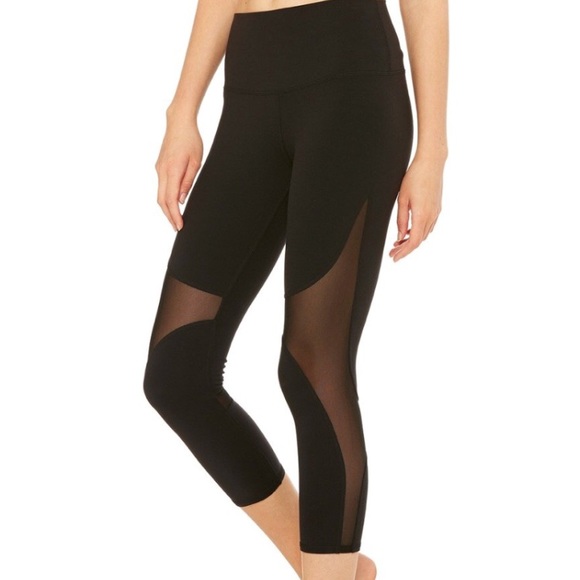 ALO Yoga Pants - ALO Coast Capri, Black, Small